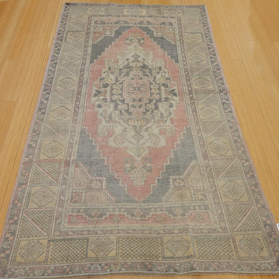 Vintage Turkish Rug  4.5 X 7.8