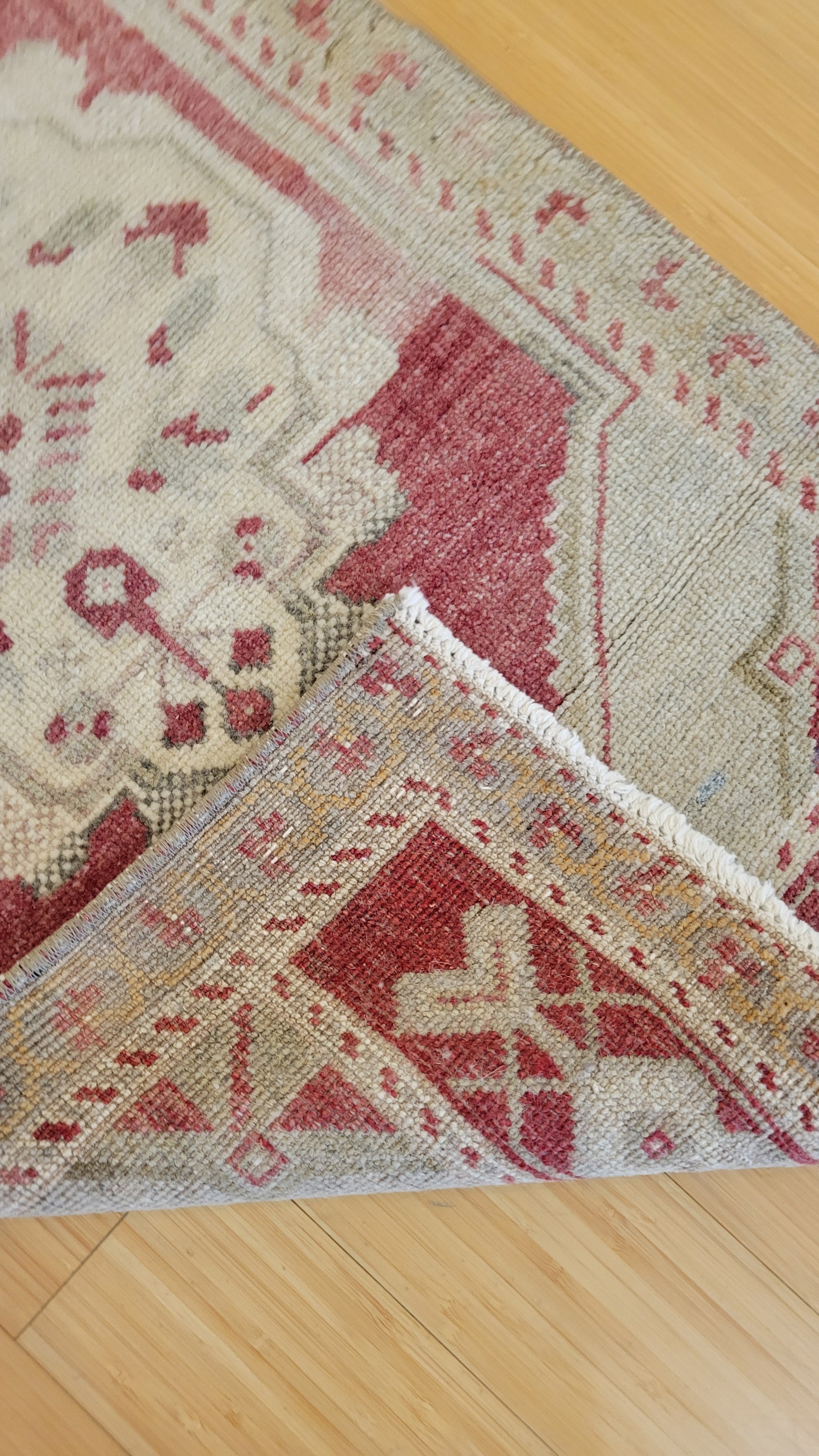 VINTAGE TURKISH OUSHAK 1.9X3.2