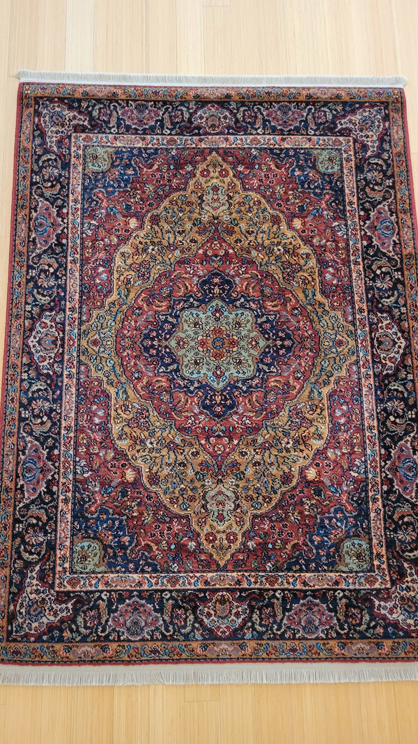 VINTAGE KARASTAN MEDALLION KIRMAN 4.3X6 - The Rug Bug Design