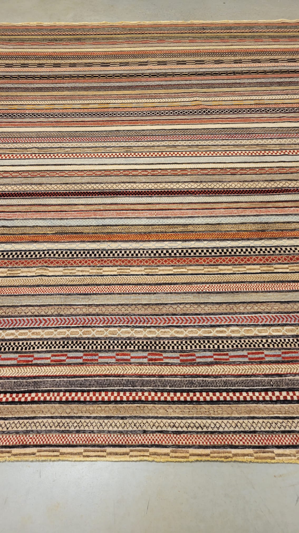 Afghan Contemporary 9.1x11.7