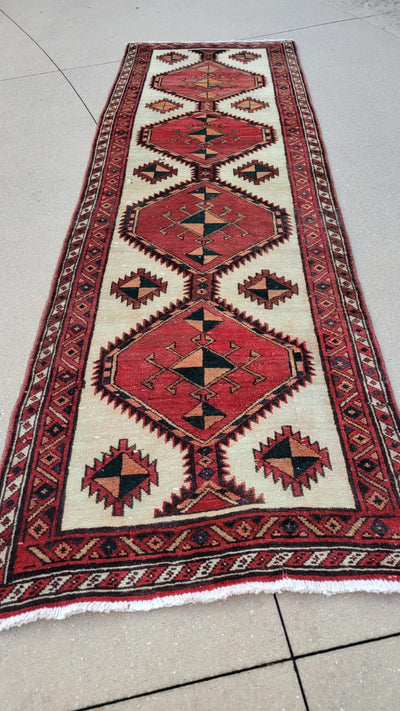 Persian Sarab  Size 3.1 X 9.9